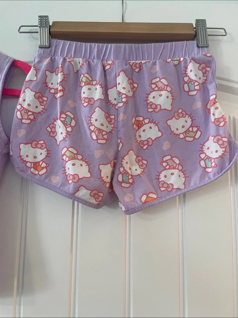Hello Kitty Lavender Sleeveless Tank & Printed Shorts Pajama Set